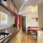 Κάμπινγκ Village La Verna *
