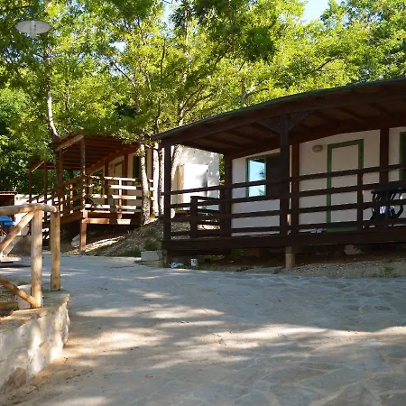 Κάμπινγκ Village La Verna