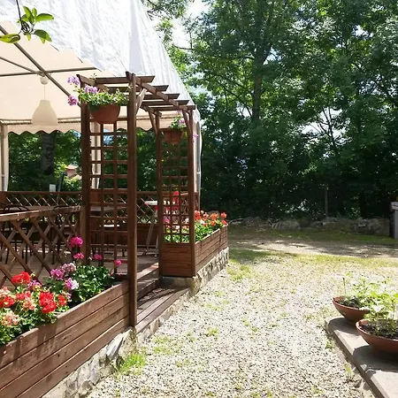 مكان تخييم Village La Verna