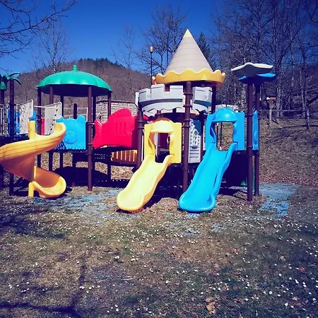 Campingplatz Village La Verna *